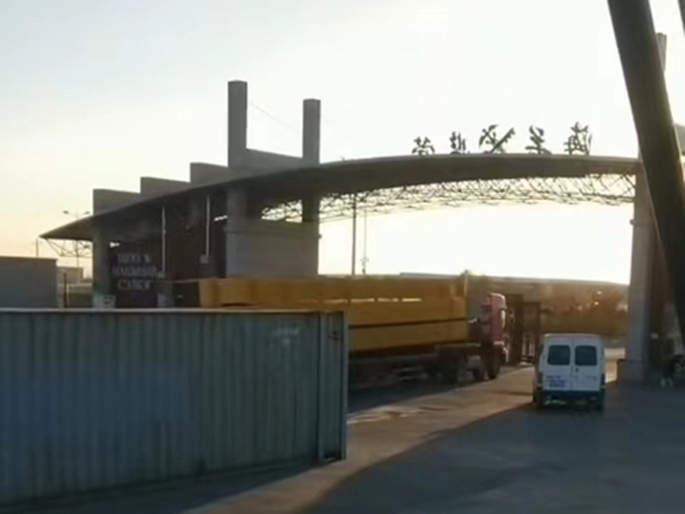 Entrega de guindaste de pórtico de 20 toneladas para a Mongólia